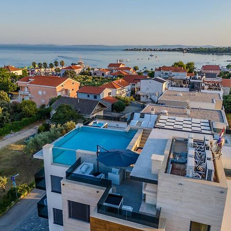 Grandpalazzo Apartments Vir Ngoại thất bức ảnh