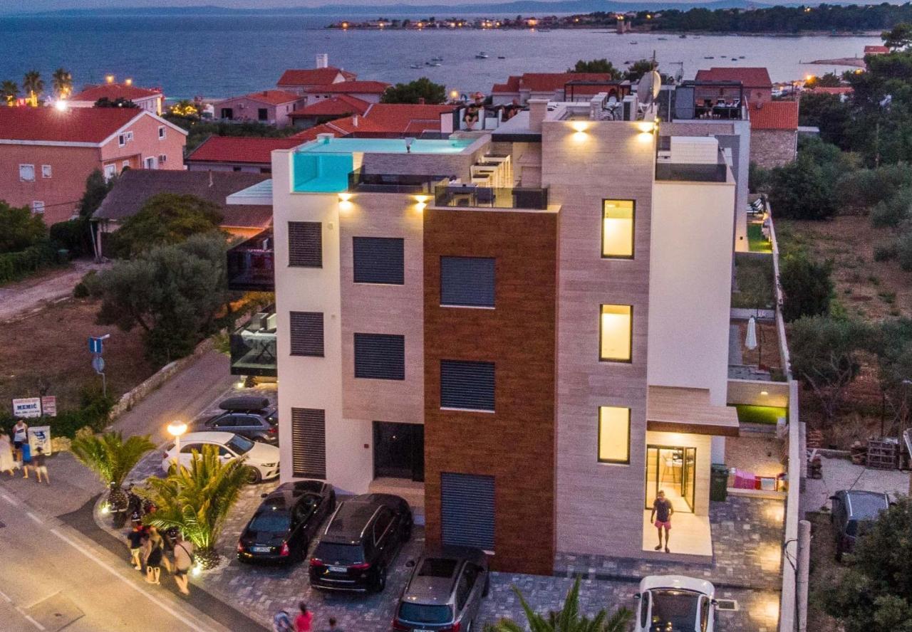 Grandpalazzo Apartments Vir Ngoại thất bức ảnh