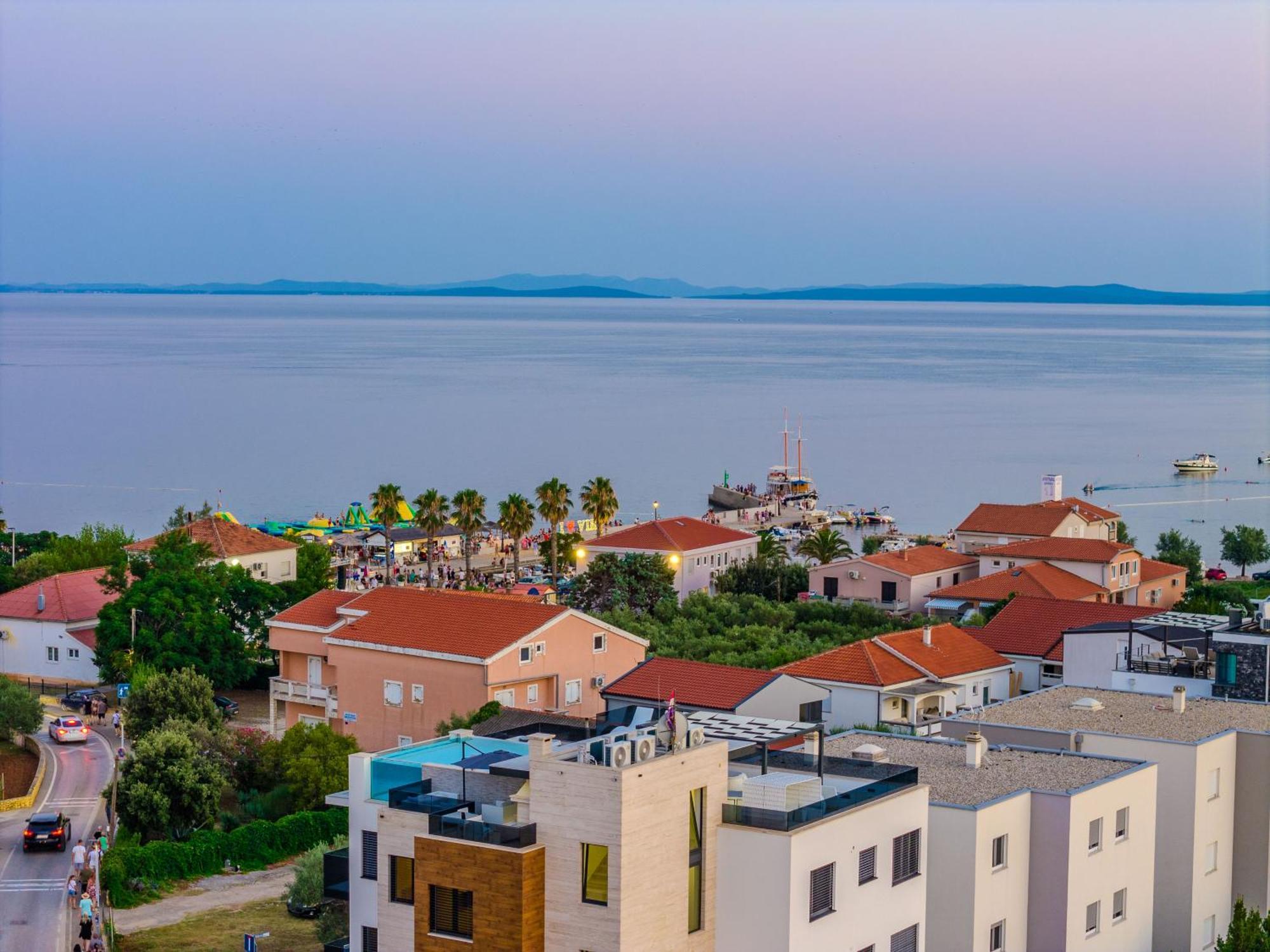 Grandpalazzo Apartments Vir Ngoại thất bức ảnh